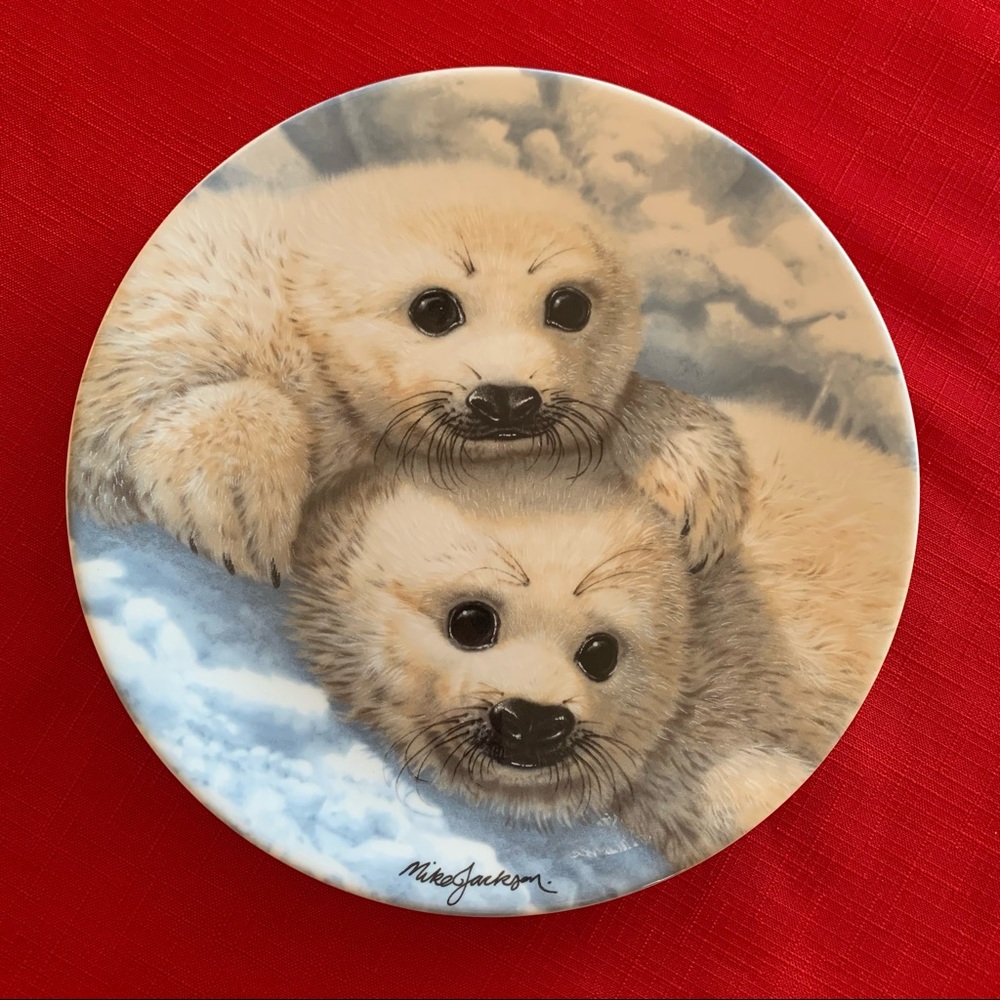 Vintage Decorative 1990 Bradex Plate “Baby Seals” The Beauty Of Polar Wildlife